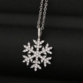 Fonkelende sneeuwvlok hanger ketting met micro-geplaveide zirkonia in witgouden afwerking - Zilver Sneeuwvlok Stijl (CX35)