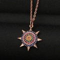 Collana sole oro rosa con pavé di cristalli multicolore e catena a maglia fine - Stile Stella Solare Oro Rosa (CX39)