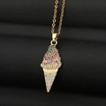 Gouden ijsje ketting met kleurrijke zirkonia op zwarte lederen achtergrond - Goud Ijsje Stijl (CX15)