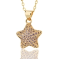 Makroaufnahme des luxuriösen Pentagramm-Anhängers mit lila Zirkonia und goldener Halskette - Violetter Stern Stil (D460-1)