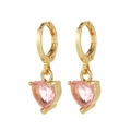 Élégantes boucles d'oreilles huggie dorées avec pendentifs en zircon rose en forme de cœur - Rose