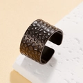 Vintage wide black stainless steel ring with textured honeycomb scale pattern - Scale-like Texture Style (J02936 Black)