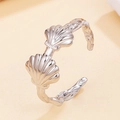 Bague ajustable en acier inoxydable argenté avec double motif coquillage sur fond mat - Couleur Acier (J03568)