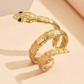 Vintage goldener Schlangenring mit Schuppenstruktur und schwarzen Augen - Drei-Runden-Spiral-Schlangenstil (J03269) / Gold