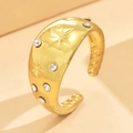 French vintage star texture ring in gold with sparkling diamonds and open design - Gold with Zirconia