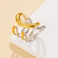 Onregelmatige gestroomlijnde tweekleurige ring in goud en zilver met een metalen glans - Gestroomlijnde Onregelmatige Wikkelstijl (J02907)