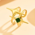 Bague double étoile dorée 18K avec une pierre précieuse vert émeraude de forme carrée - Vert foncé