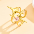 Bague étoile dorée avec zircon carré rose central et design géométrique en étoile - Rose Clair
