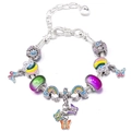Bracelet à charms coloré DIY avec pendentifs arc-en-ciel, papillons et perles de verre - Rainbow Butterfly (Z*06)