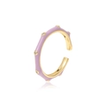 Detailansicht eines vergoldeten offenen Rings mit lila Emaille und Zirkonia-Einlage - Einstellbar Offen / Lila