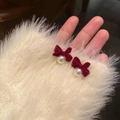 Orecchini vintage con fiocco di velluto rosso scuro e perle bianche da donna - Stile Fiocco di Velluto Rosso (A1797)