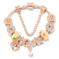 Bracelet à breloques en or rose avec étoiles pavées et perles florales sur chaîne - Design Cloche à Étoile et Cœur en Strass Pavé (Style 010)