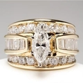 Vergoldeter Kupferring mit marquise-geschliffenem Mittelstein und Zirkonia-Lagen - US 5 / Gold