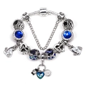 Silbernes Perlenarmband mit blauen Steinen und Herz-Katzen-Anhängern My Universe - 16cm