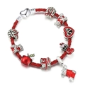 Rotes geflochtenes Lederarmband mit festlichen Weihnachtsanhängern und Herzverschluss - Stil 014