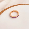Fashionable rose gold ring with purple glitter inlay on a white circular stand - US 5 / Rose Gold (Purple Rhinestone)