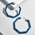 Orecchini ottagonali in resina marmorizzata blu con perni in metallo oro - Stile Geometrico Ottagonale (10388_3)