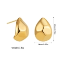 Vista detallada de pendientes de gota chapados en oro 18K con medidas 20mm por 14mm - Pendientes de Gota de Agua Irregulares Dorados (22804_1)
