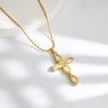 Detail van een gouden kruis hanger ketting met marquise kristallen en een kogelketting - Witte Kruis Stijl (C200)