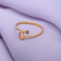 Goudkleurige open ring met letter G en een kleine glinsterende strass steen voor dames - Goud-G
