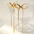 Goldene Schleifen-Ohrringe mit langen Schlangenkette-Quasten und 18K Goldbeschichtung - Schleife Lange Quaste (20#)