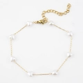 Golden chain bracelet with white heart-shaped pearls and adjustable lobster clasp - Small White Heart Faux Pearl Bracelet