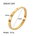 Detailansicht von goldenem Edelstahlarmband mit Zirkonia, Breite 0.6cm und Gewicht von 20.7g - Doppelter Diagonaler Strass-Stil (JDB201269)