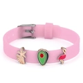 Bracelet rose en silicone avec pendentifs émaillés flamant, coquillage et avocat - Style Avocat et Flamant Rose (037)