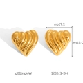 Boucles d'oreilles cœur dorées avec texture ondulée unique pour femmes - Cœur 3D Texturé (HC-E10352)
