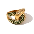 Bague nœud torsadé plaquée or 18K avec zircons verts sertis sur fond blanc épuré - US 6 / Crisscross Knot Contrast Zirconia / Or Vert