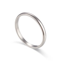 Polierter minimalistischer Silberring aus Edelstahl mit hochglänzender Oberflächenoptik - Ultradünnes Modell / Size 5 / Silber