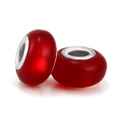 Zwei leuchtend rote Glas-Charms mit Silbermetallkern für DIY-Armbandherstellung - Rot