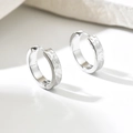 Silberne Creolen mit Hammerschlag-Struktur im minimalistischen Vintage-Stil - 18mm Durchmesser / Silber