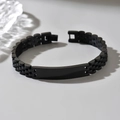 Bracciale da uomo in acciaio inossidabile nero opaco con piastrina ID lucida incisa - Nero
