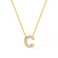 Goldene Edelstahlkette mit einem Buchstaben C Anhänger und Pavé gefassten Zirkonias - Stahlkette C
