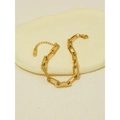 Luxe gouden grove schakelarmband met rechthoekige schakels en verstelbare karabijnsluiting - Dikke Paperclip Ketting (SB22113006)