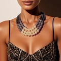 Collier à trois rangs en perles nacrées gris foncé et crème pour tenue de soirée chic - Gris (9590)