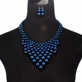 Ensemble collier plastron en perles bleu marine multicouches et boucles d'oreilles - Bleu