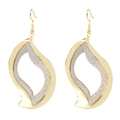 Orecchini geometrici dorati traforati con intarsio centrale in glitter argento - Forma a Fiamma Irregolare (F6410)