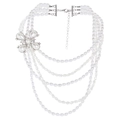 Collier de perles multicouches luxueux avec élégant ornement floral diamanté - Blanc