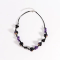 Halloween kralenketting met pompoen toenaarshoed patroon en paarse parelaccenten - Pompoenlantaarn (NK25440) / Zwart