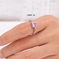 Anillo de circonita rosa con forma de corazón y detalles microincrustados de 2g - Estilo Incrustado Entrelazado (Rosa 096)