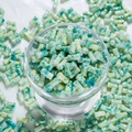 Macro de perles cylindriques vert délavé pour bijoux DIY dans un récipient en verre - Style Bambou Peint Jaune Cyan (J146)