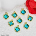 Dettaglio di ciondoli a quadrifoglio dorati 15x11mm con cristallo blu per gioielli fai-da-te - Stile Quadrifoglio Piccolo / Blu Lago (B907)