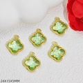 Dettaglio dei ciondoli a quadrifoglio dorati 24x15x5mm con cristallo verde per DIY - Stile Quadrifoglio Grande / Verde Chiaro (B916)