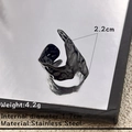 Anillo industrial de acero inoxidable negro con textura martillada y diseño minimalista - Estilo Industrial Martillado Irregular (JZ-489-B)