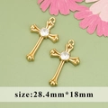 Gouden titanium stalen kruis hanger met zirkoon voor DIY sieraden, 28,4 mm bij 18 mm - Ronde Steun Centrum Kruis Stijl (MG6312)