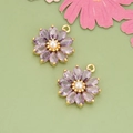 Pendentifs marguerites dorés avec pétales en zircon violet et perle centrale - Violet 06as — [1 Pièce]