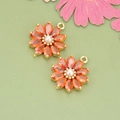 Paire de pendentifs marguerites dorés avec pétales en zircon orange et perle - Orange 07as — [1 Pièce]