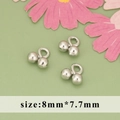 8mm silberne unregelmäßige Kugelperlen für DIY-Schmuck auf weichem grünem Hintergrund - Doppelkugelform (MH3406B)